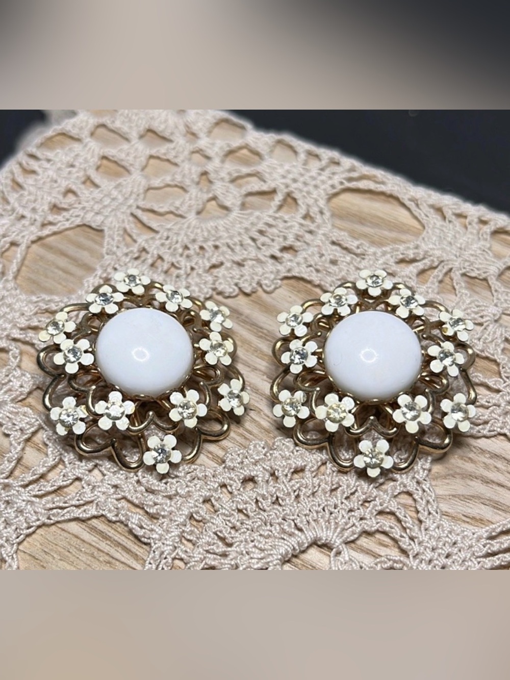 Vintage 1960s Milk Glass Floral Clip-On Earrings